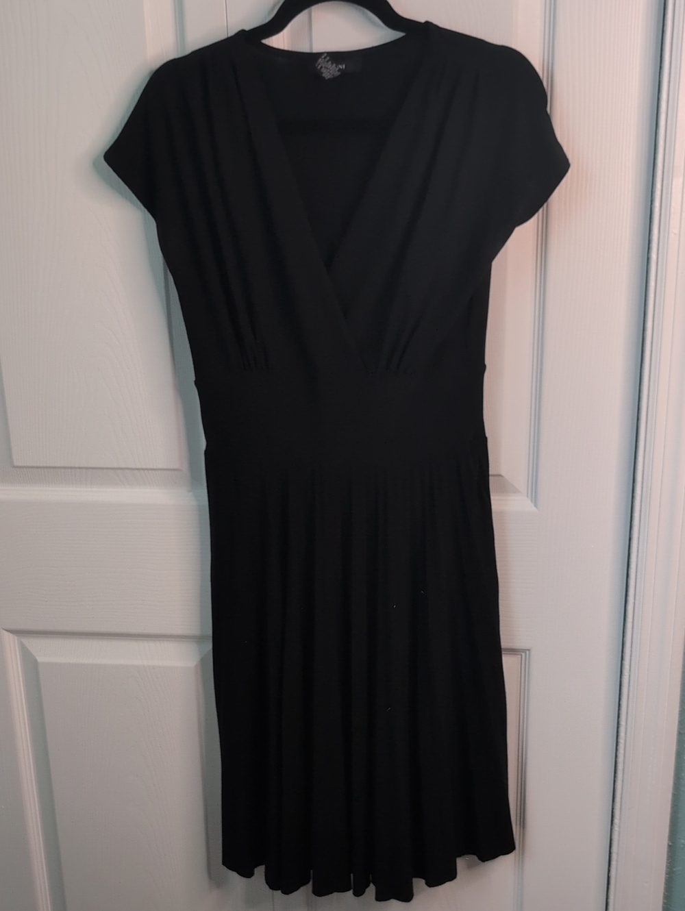 Classic Black V-Neck Cap Sleeve Dress